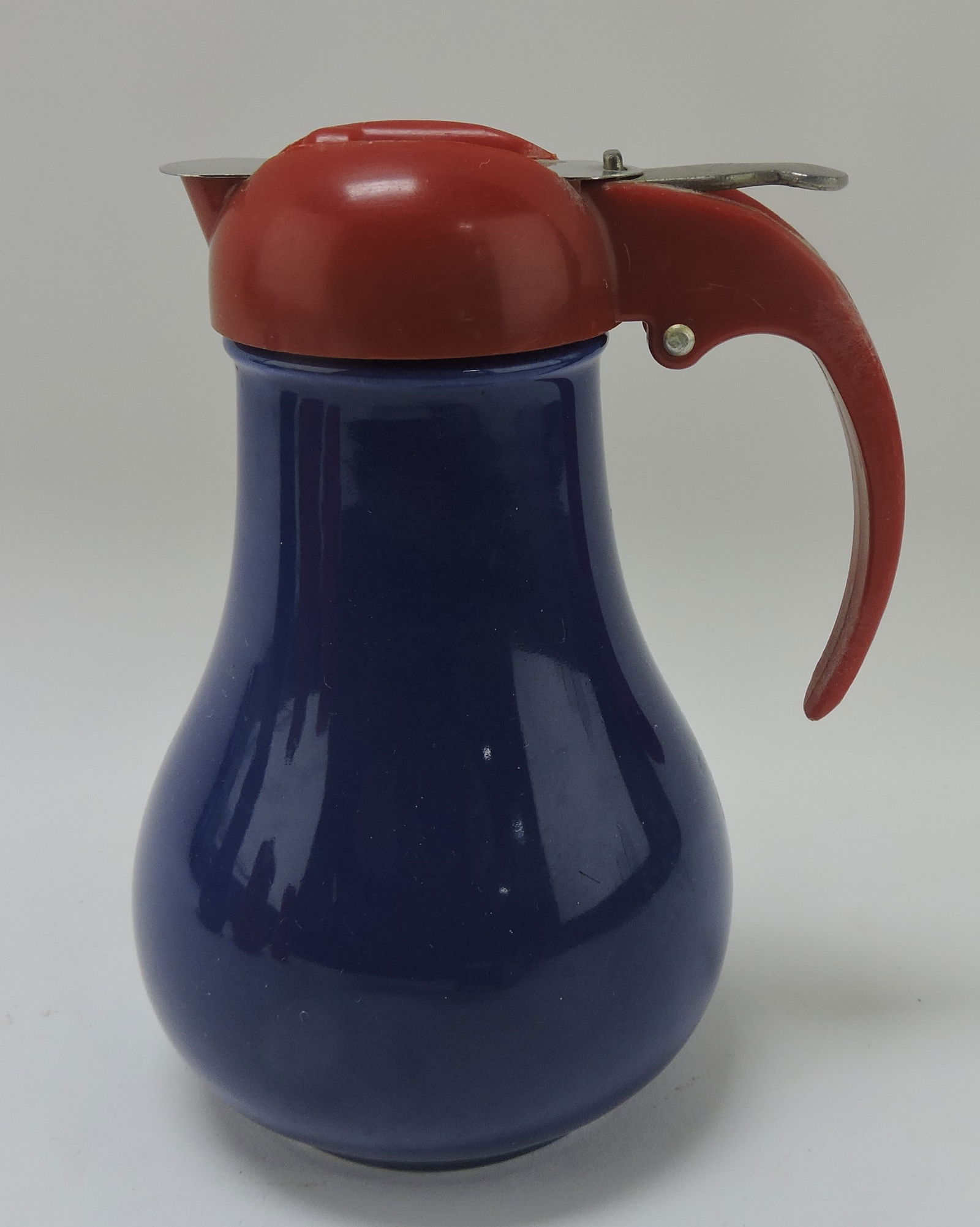 Fiesta syrup pitcher, cobalt (1 of 1)