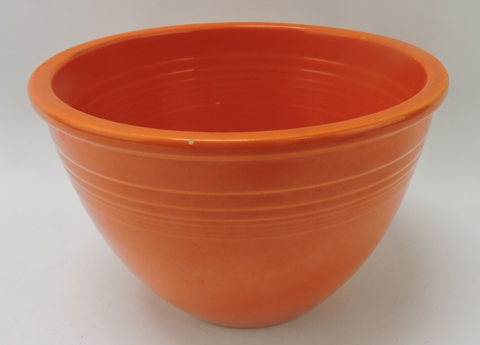 Fiesta #4 mixing bowl, red, rim nick (1 of 1)