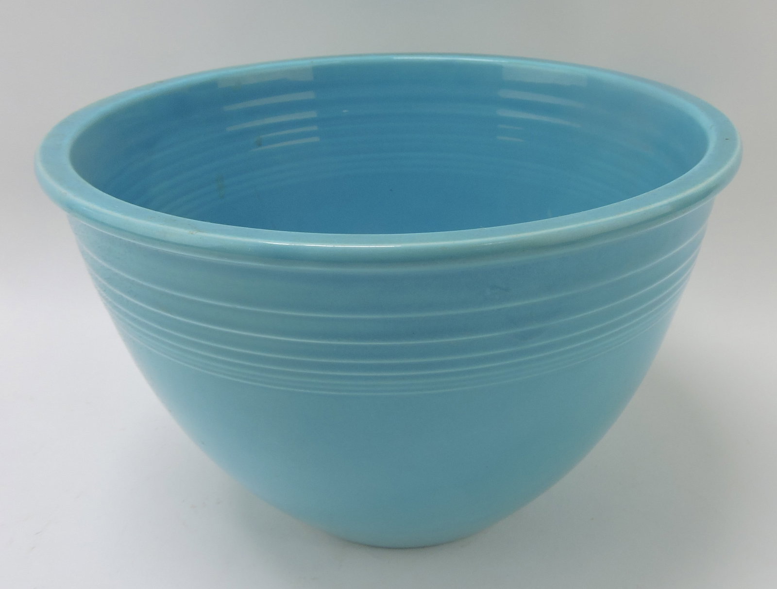 Fiesta #6 mixing bowl, turquoise,: rim nick