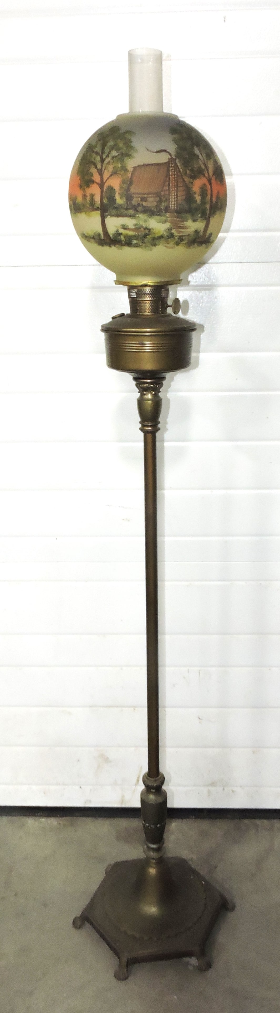 Aladdin Floor Oil Lamp With Painted Auction