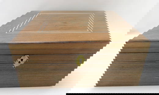 Kalliope disc music box with: 7 - 13 1/4" discs, works
