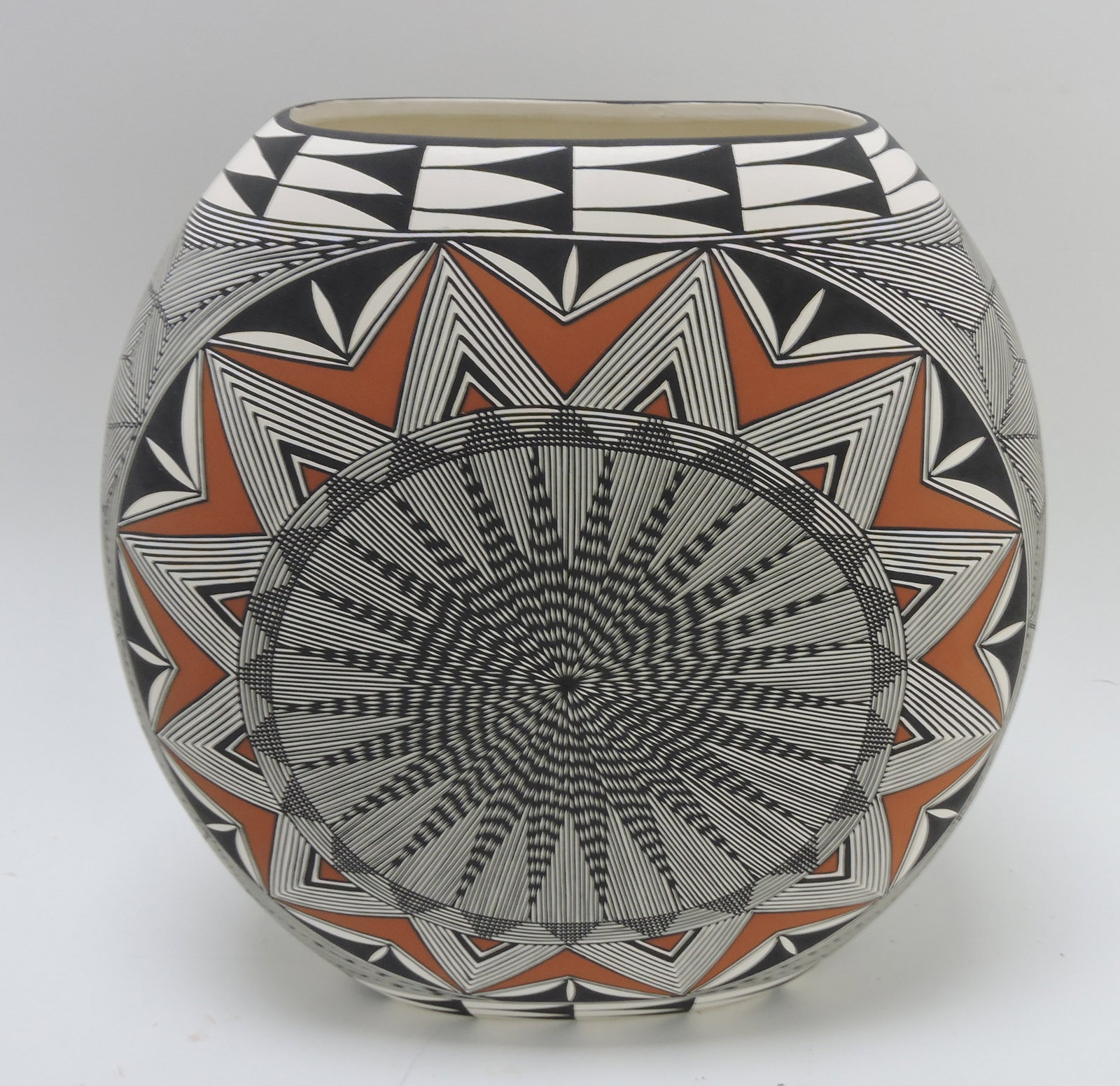 Pueblo of Acoma Southwest pottery: vase, 13", signed Lillie Patricia