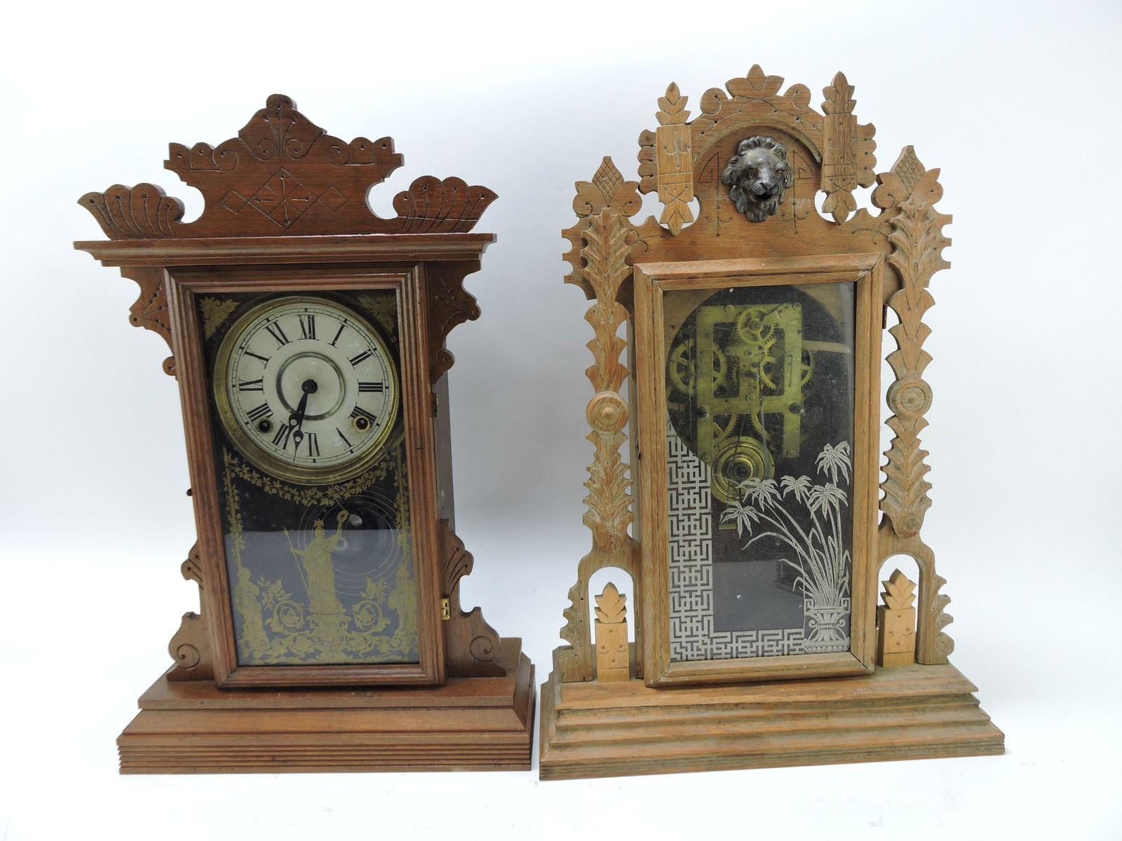 Lot of 2 kitchen shelf clocks, various (1 of 1)