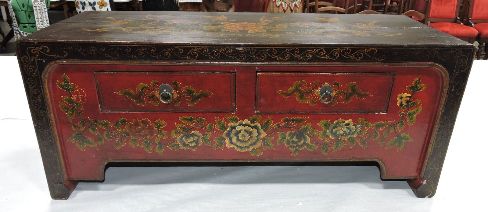 Small early Chinese chest with hand (1 of 4)