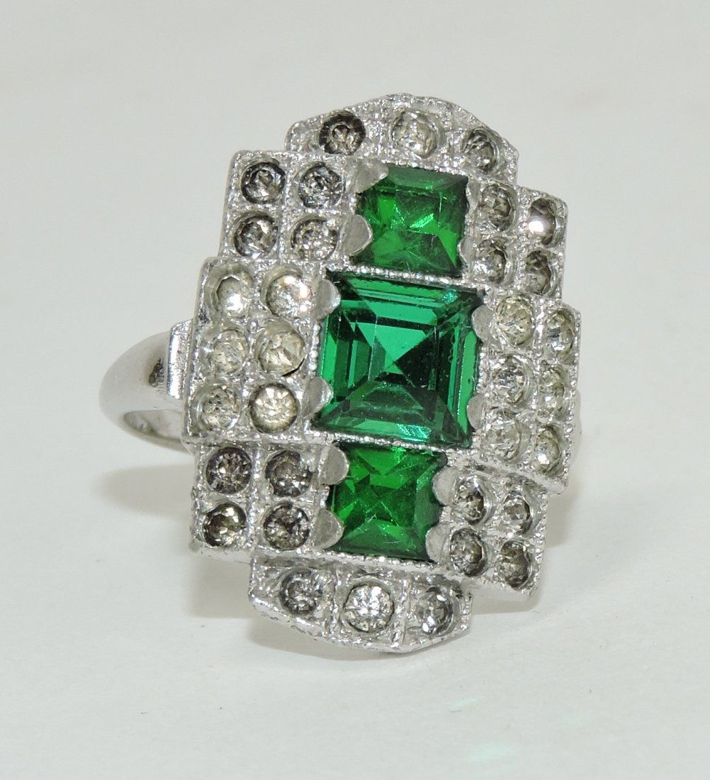 Costume Jewelry Ring With Emerald And Auction