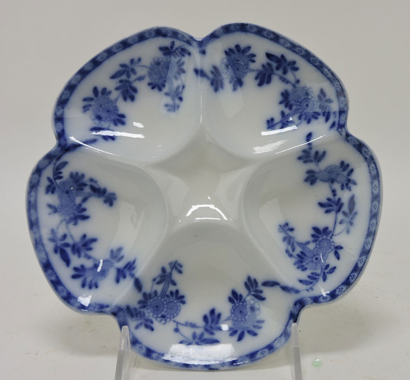 Minton flow blue five well 8 1/2" oyster (1 of 1)