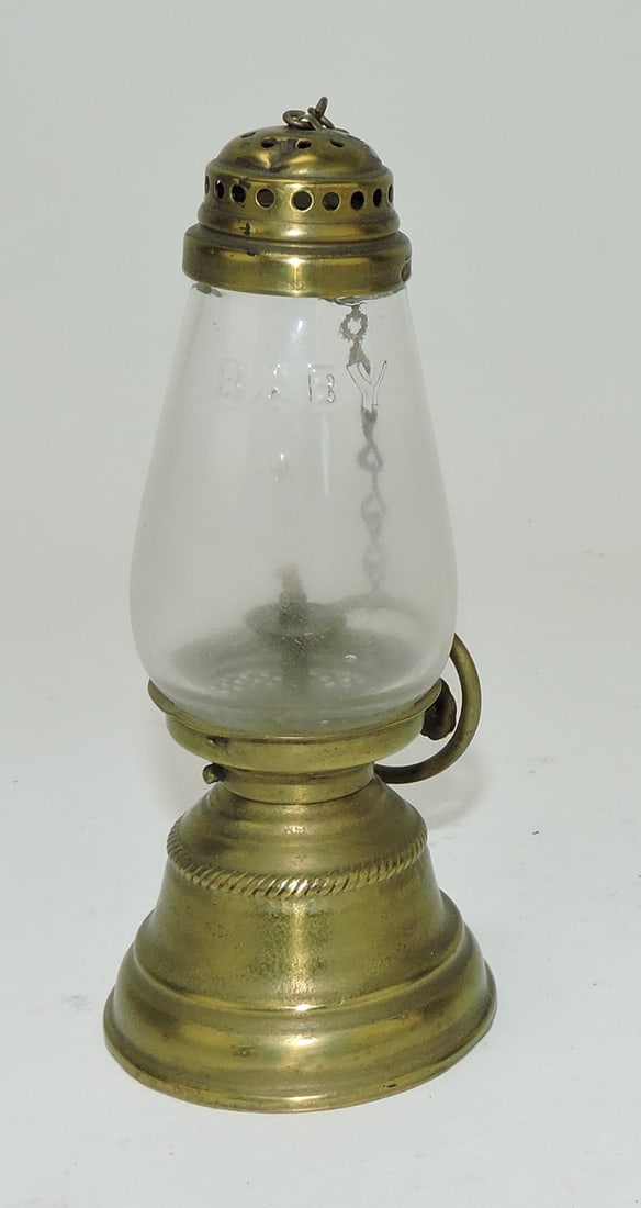 Brass miniature 'Baby' ice skater (1 of 1)