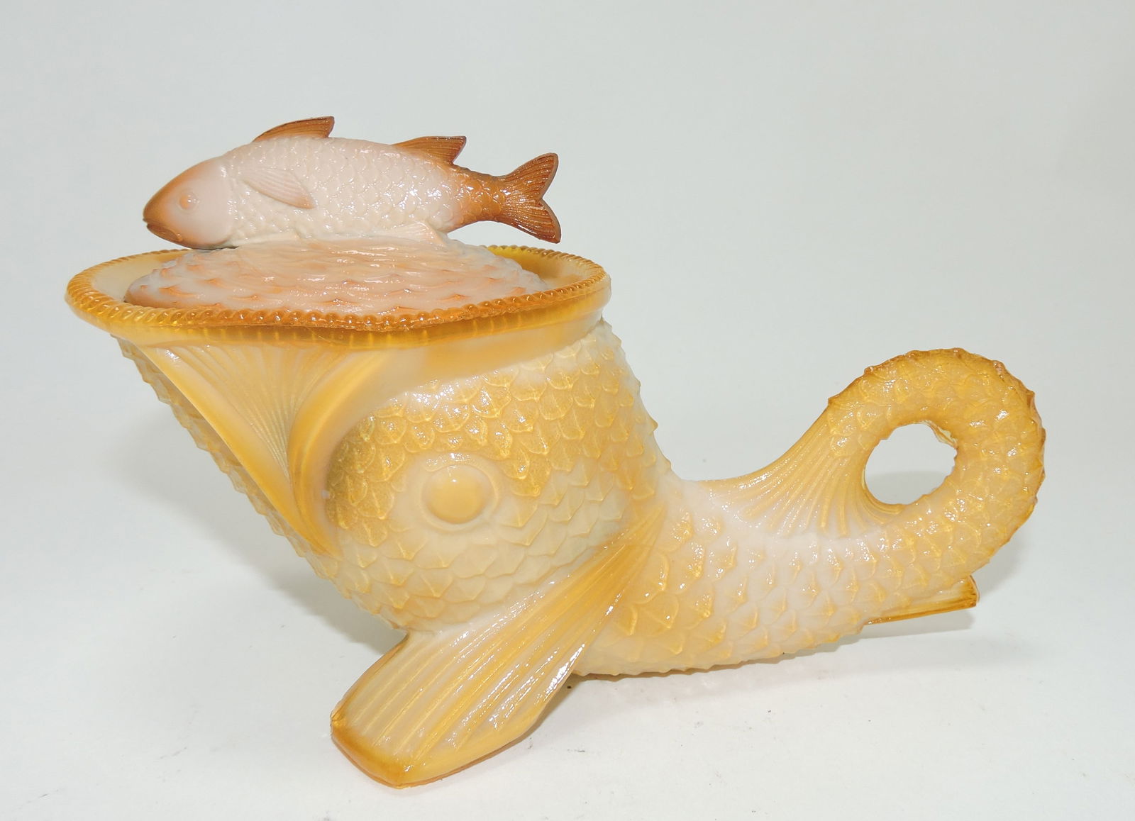 Greentown agate dolphin covered (1 of 1)