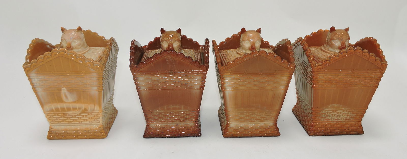 Chocolate glass lot of 4 cat in hamper (1 of 1)