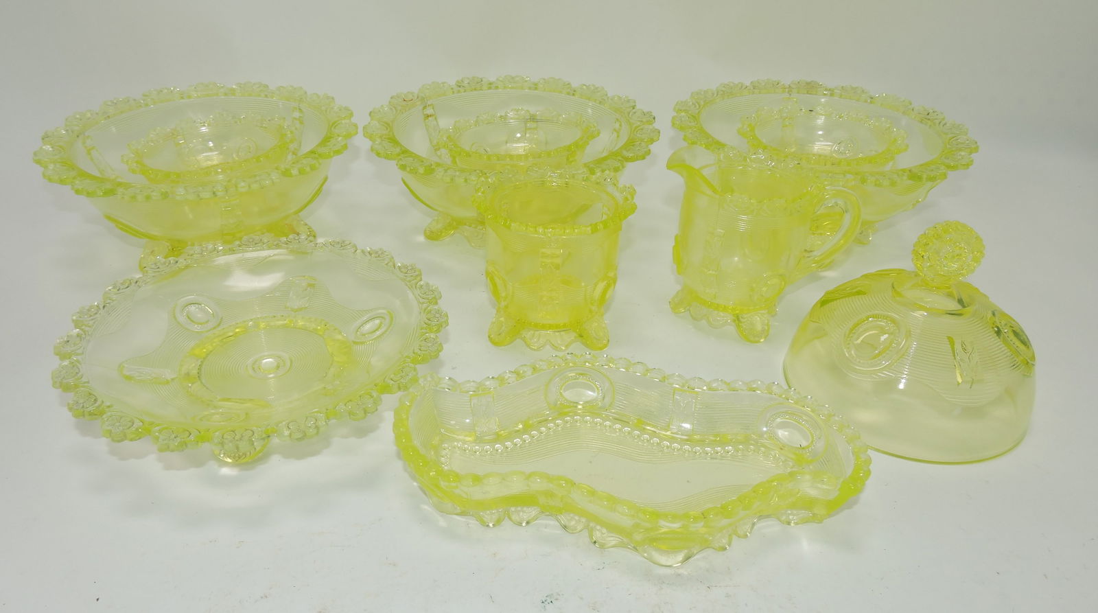 Greentown canary Dewey lot of 11: pcs, various condition