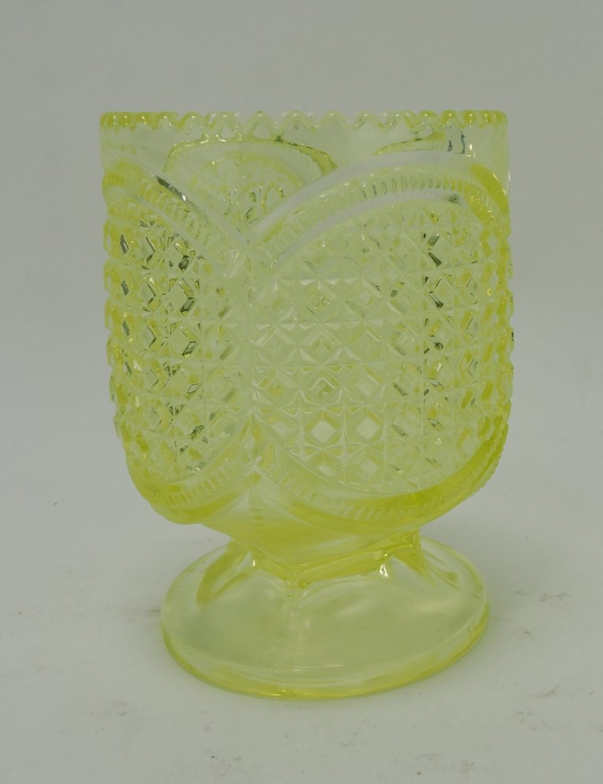 Greentown canary Austrian: spooner, 4 3/4"