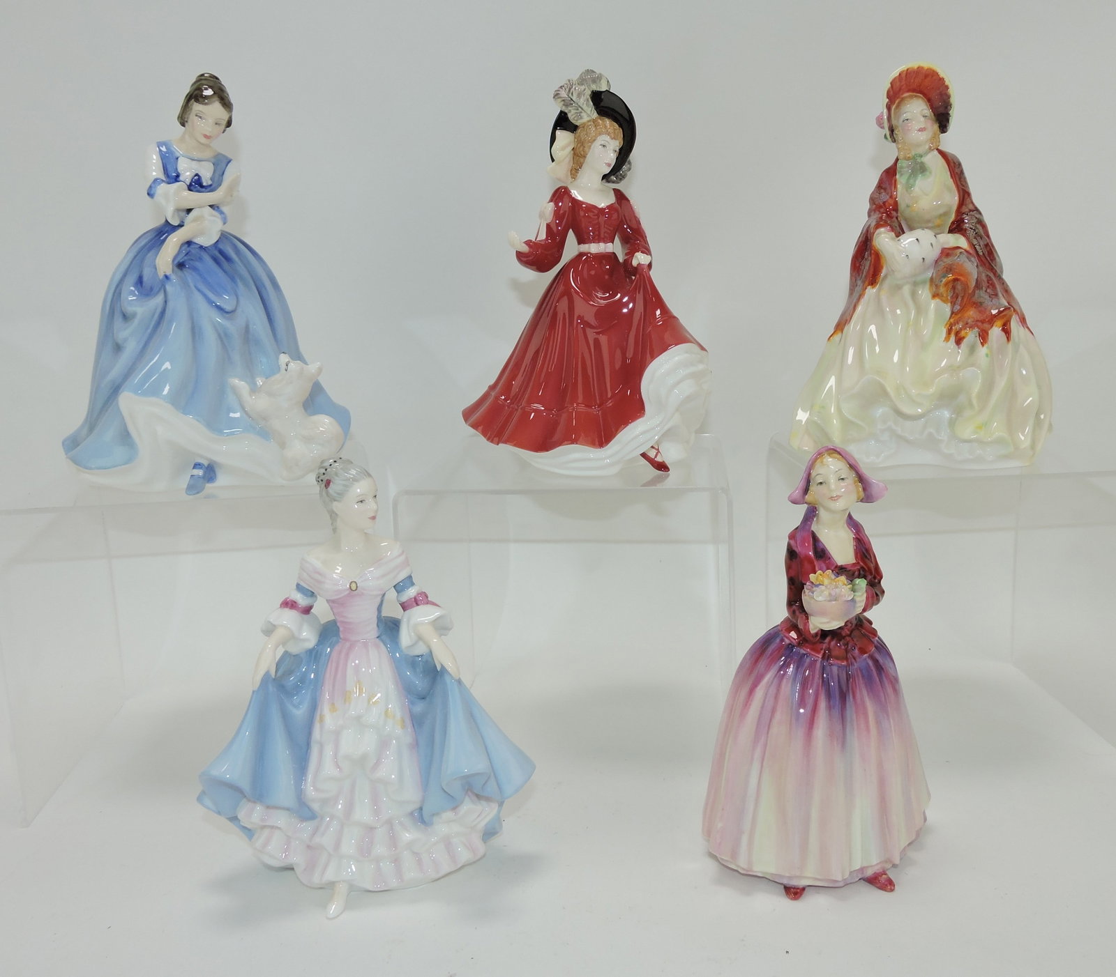 Royal Doulton lot of 5 lady figures:: Larraine HN3118, Patricia HN4924 (signed), Her Ladyship HN1977, Southern Belle HN4932, Dorcas HN1558