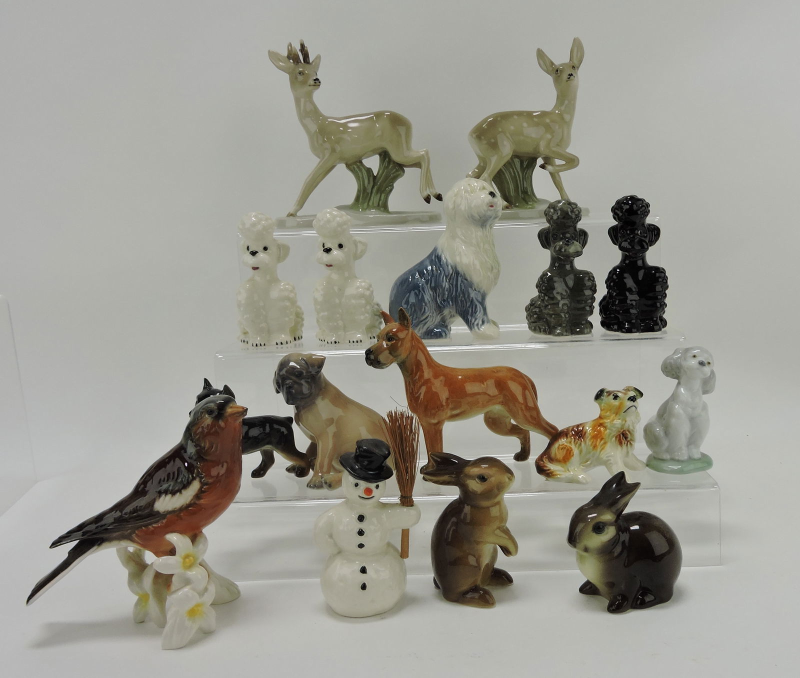 Lot of 16 porcelain figures - Goebel, (1 of 1)