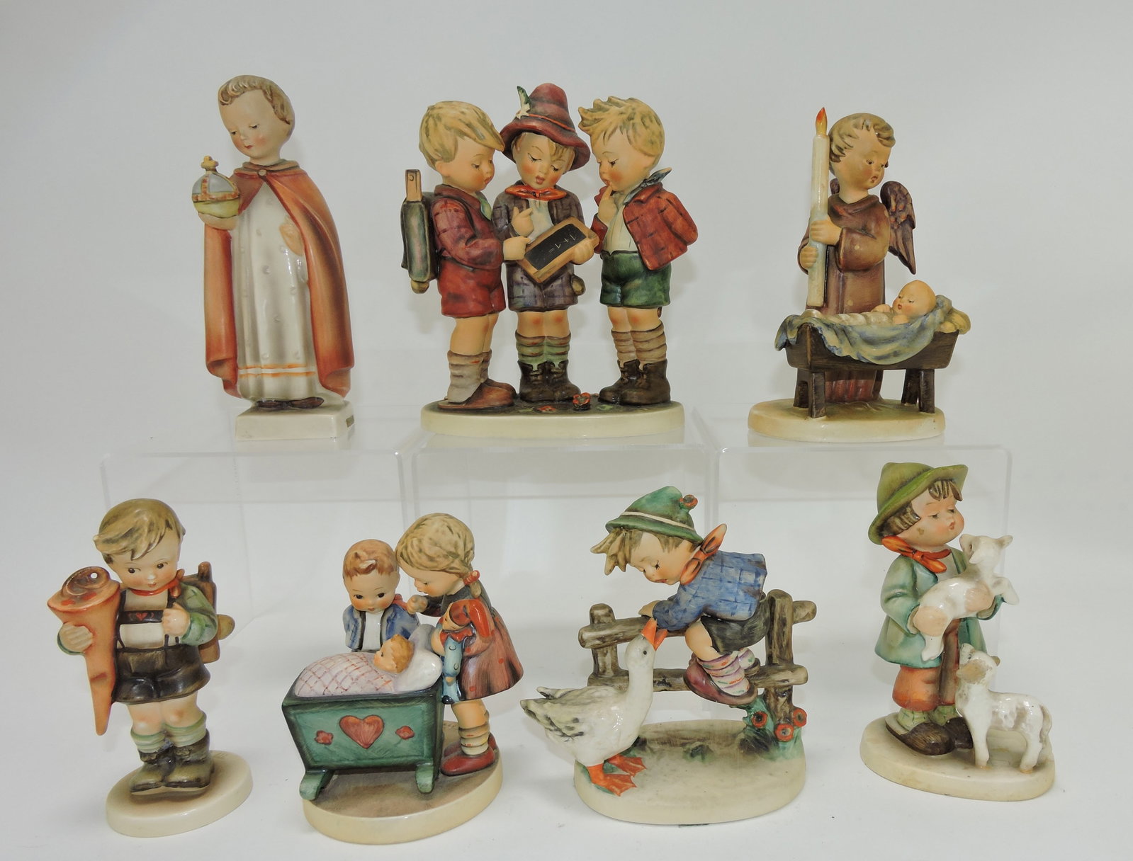 Hummel lot of 7 figures, 5 to 7 1/2": .