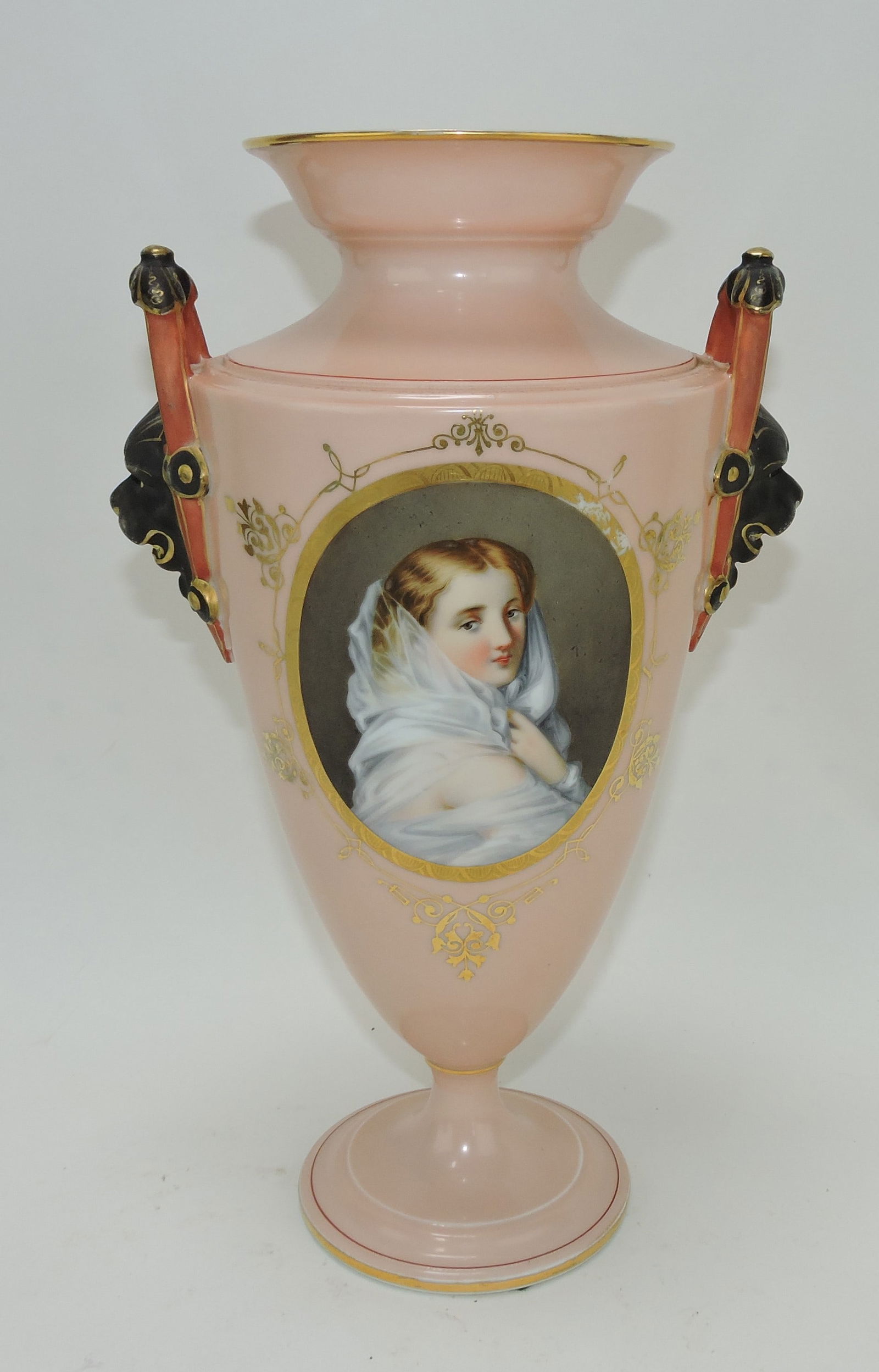 Porcelain portrait urn with black lion (1 of 2)