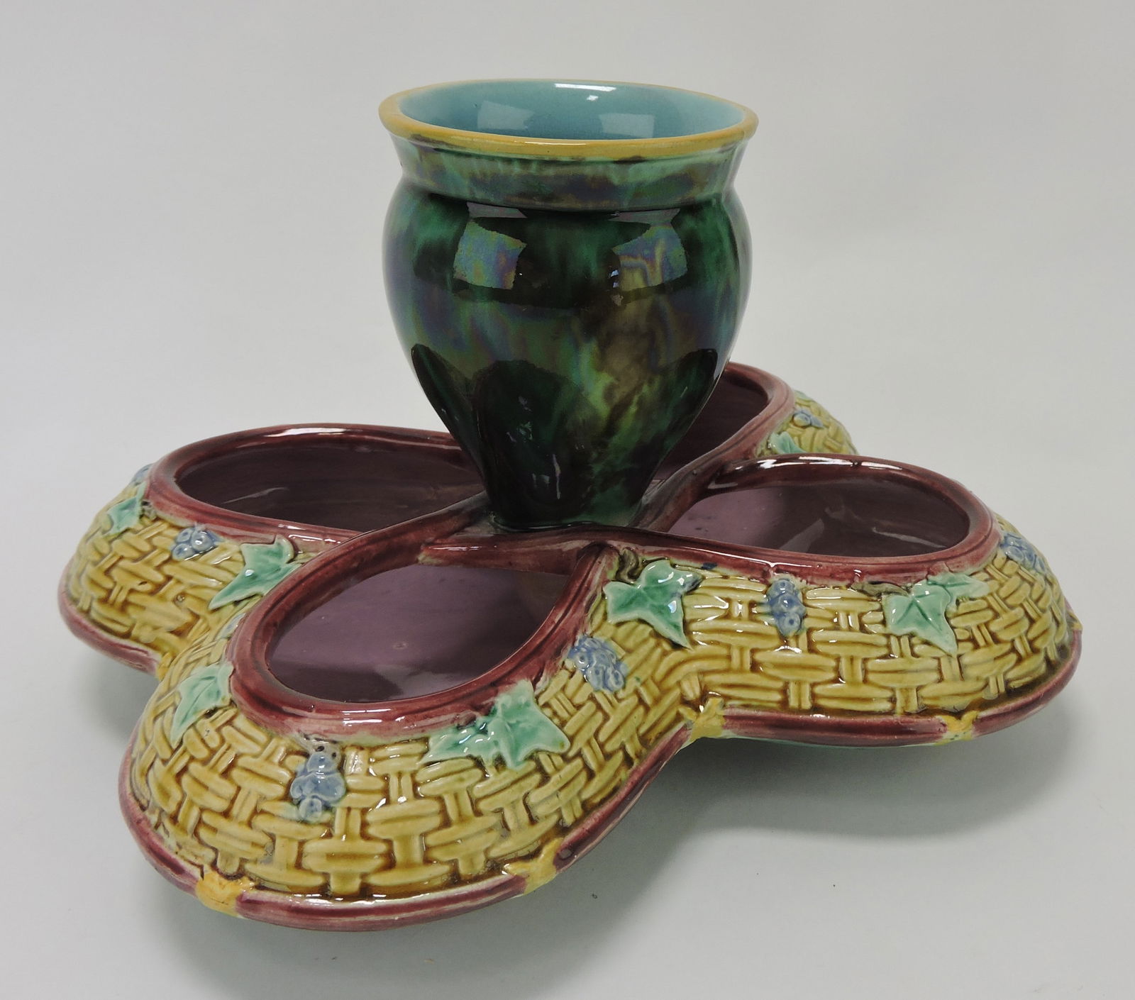Holdcroft majolica unusual basketweave: posey holder, 8"w, 5 1/2"h