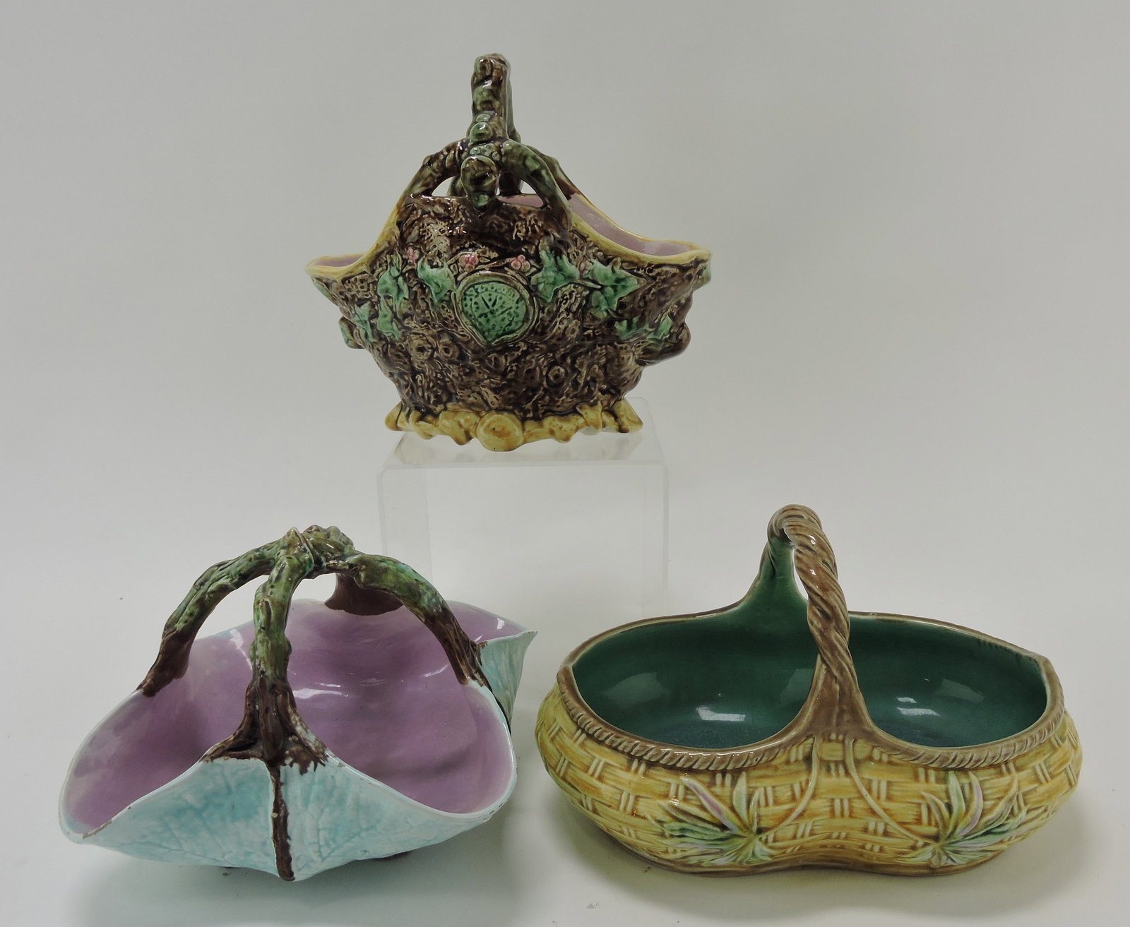 Majolica lot of 3 baskets (1 of 1)