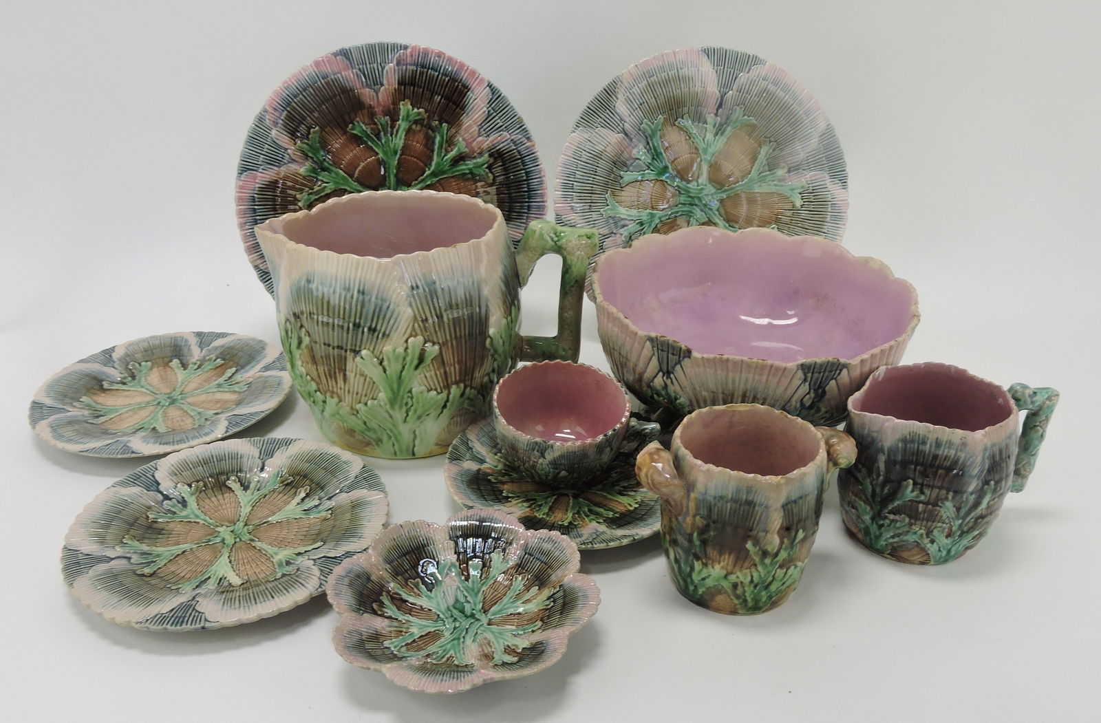 Etruscan majolica shell & seaweed lot of (1 of 1)