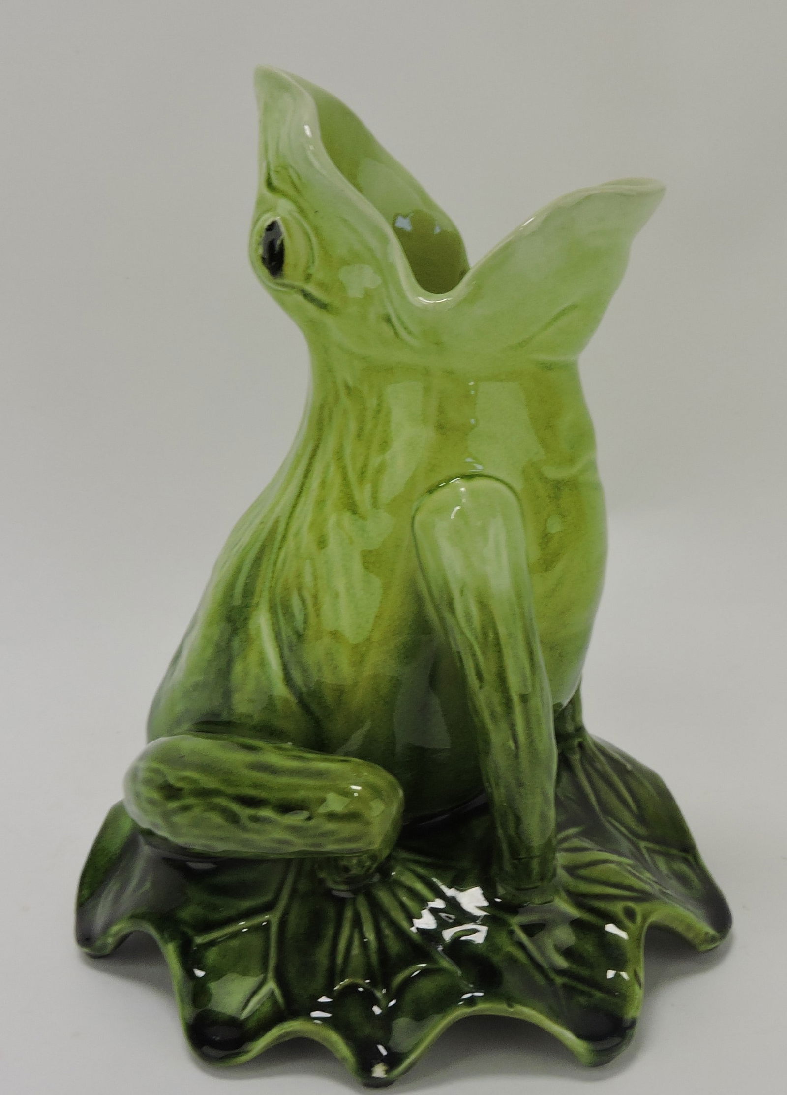 Majolica frog on lily pad vase, 9": .