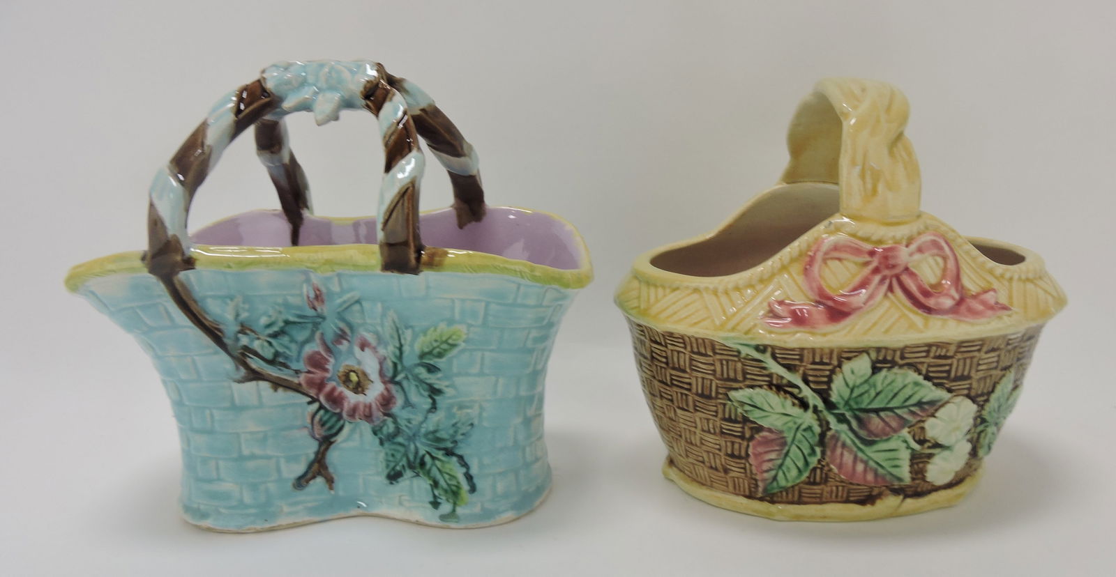 Majolica lot of 2 baskets (1 of 1)