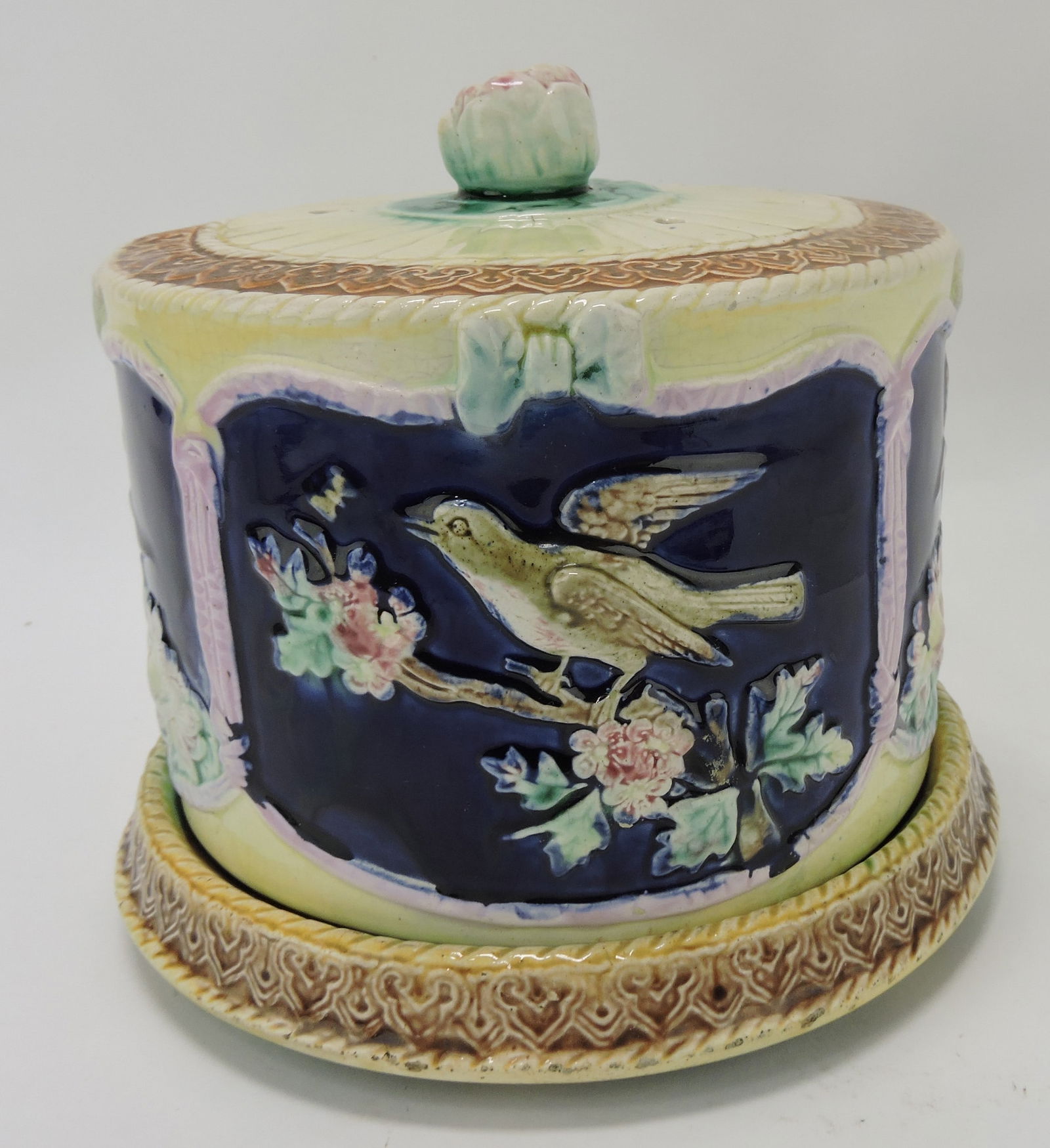 Forester majolica bird on branch cheese (1 of 1)