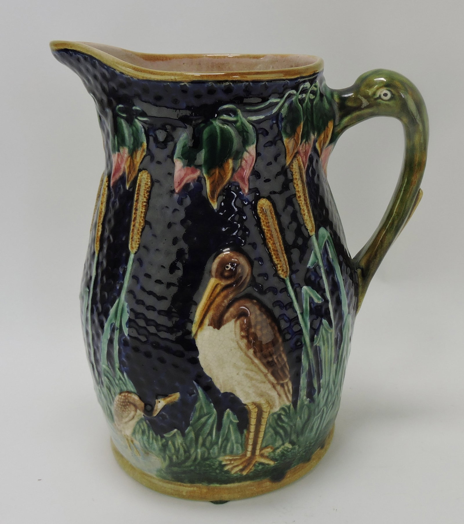 Majolica lot of 5 plates;: Sue & Harry Thurmon Collection