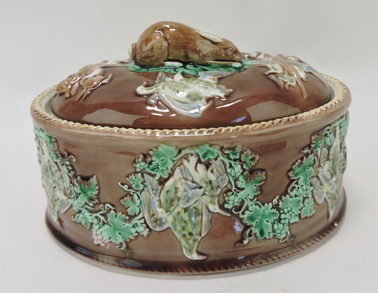 Wedgwood Majolica Game Dish With Auction