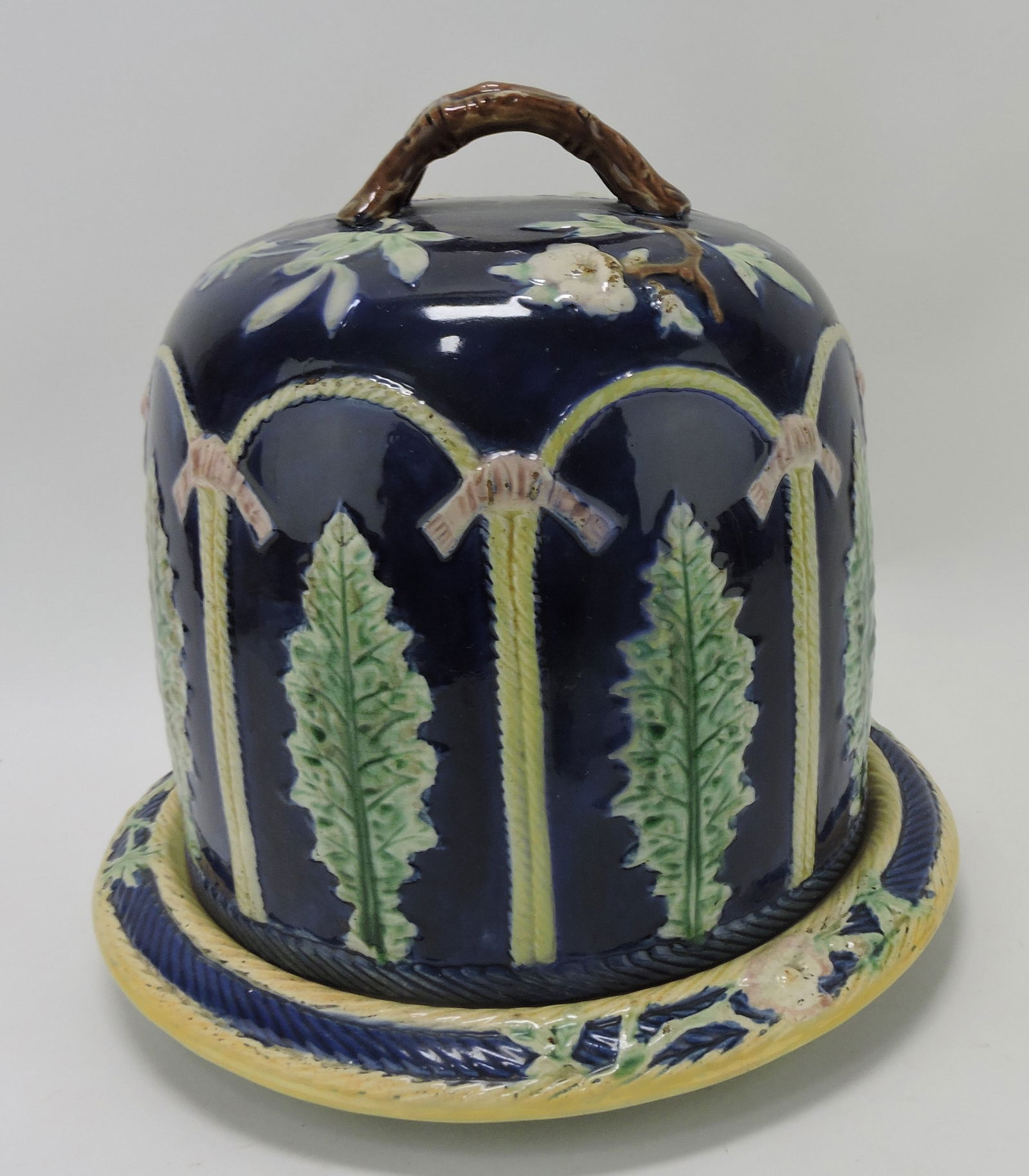 Forester majolica rope and fern (1 of 1)