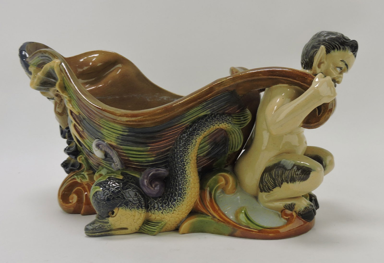 Gerbing & Stephan majolica table (1 of 4)