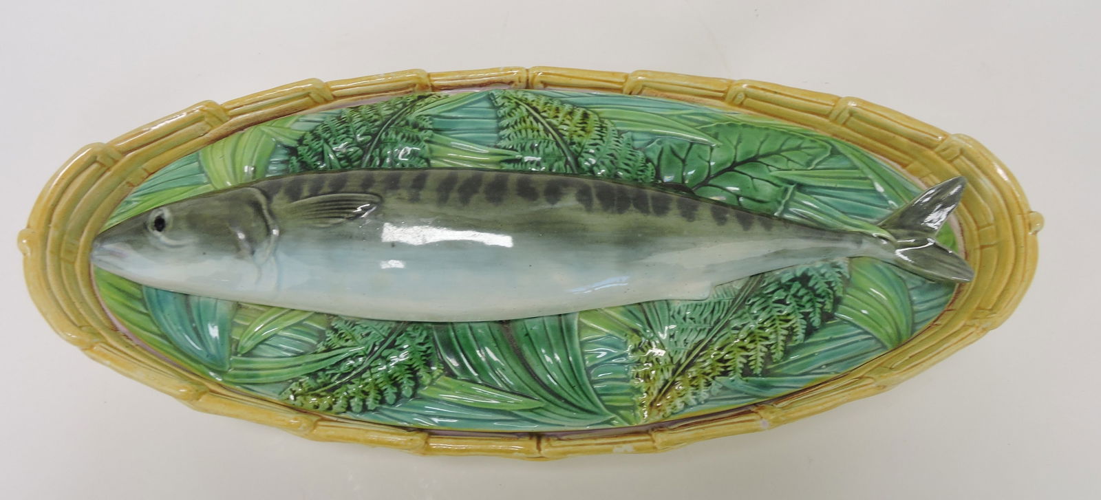 George Jones majolica tureen with (1 of 3)