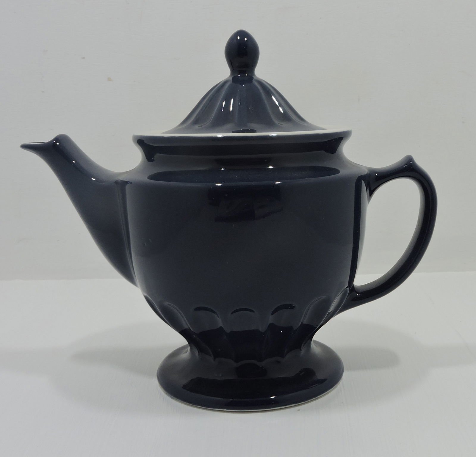Hall China Centennial teapot (1 of 1)