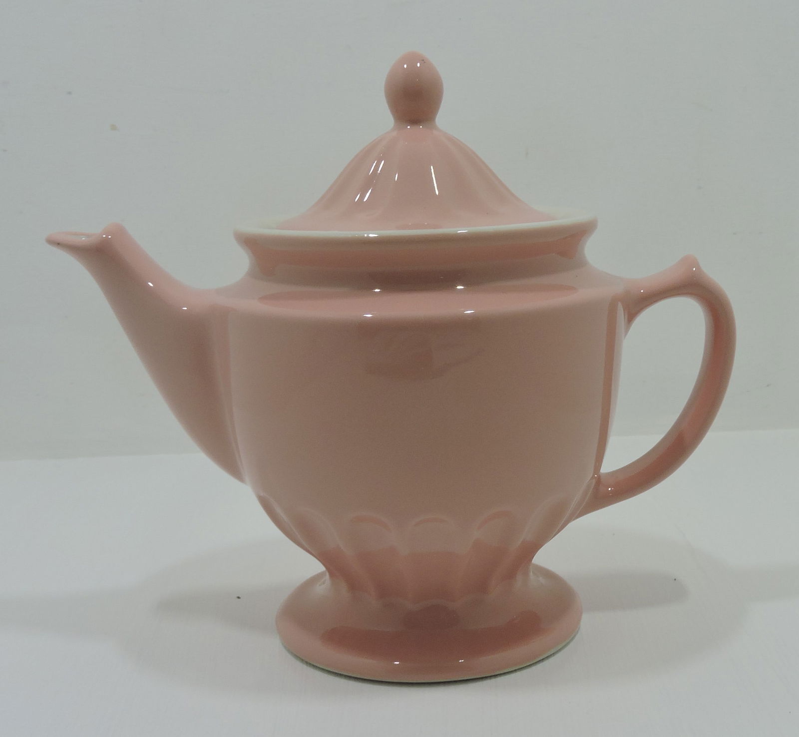 Hall China Centennial teapot (1 of 1)