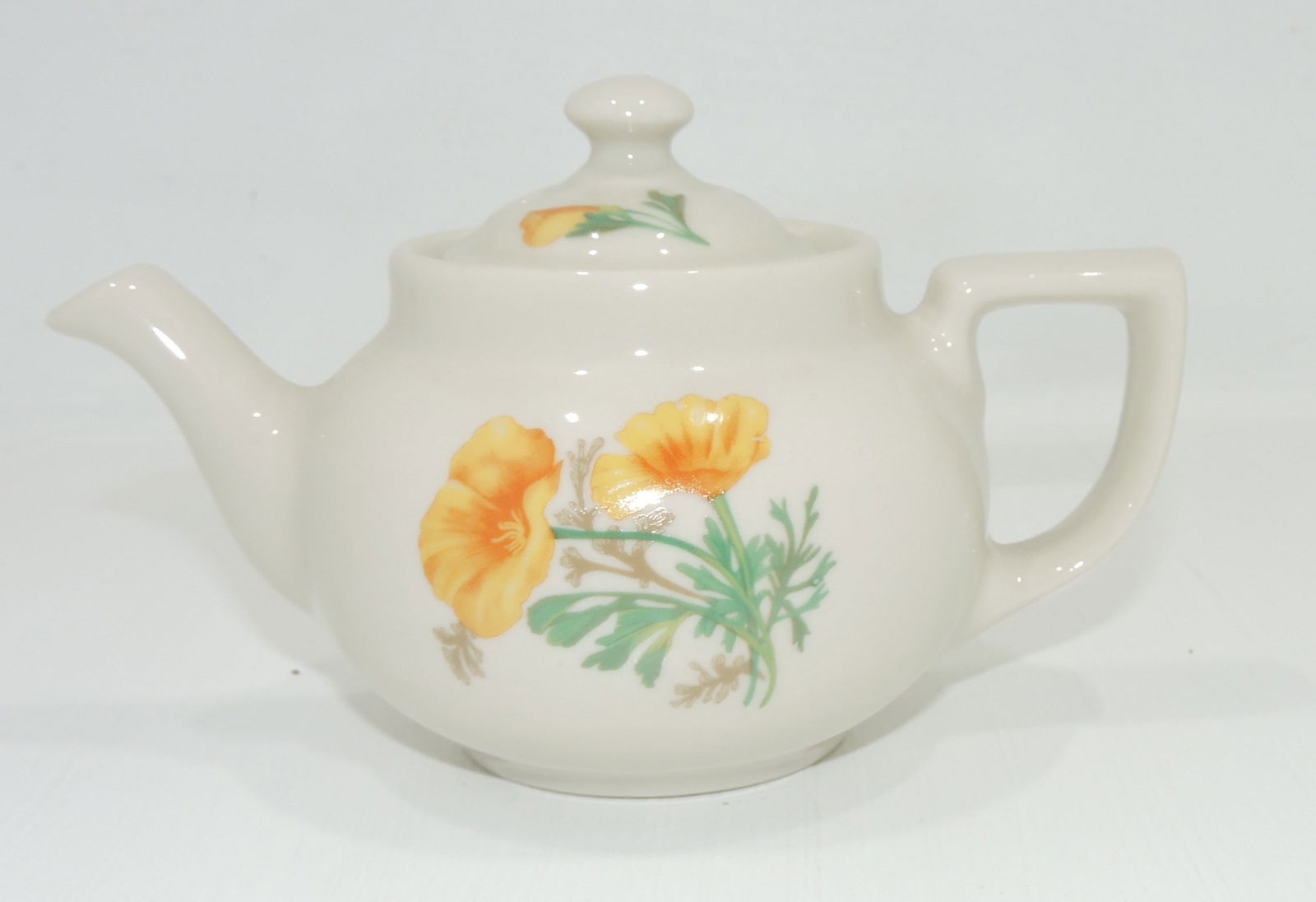 Hall China Boston teapot with poppy, (1 of 1)