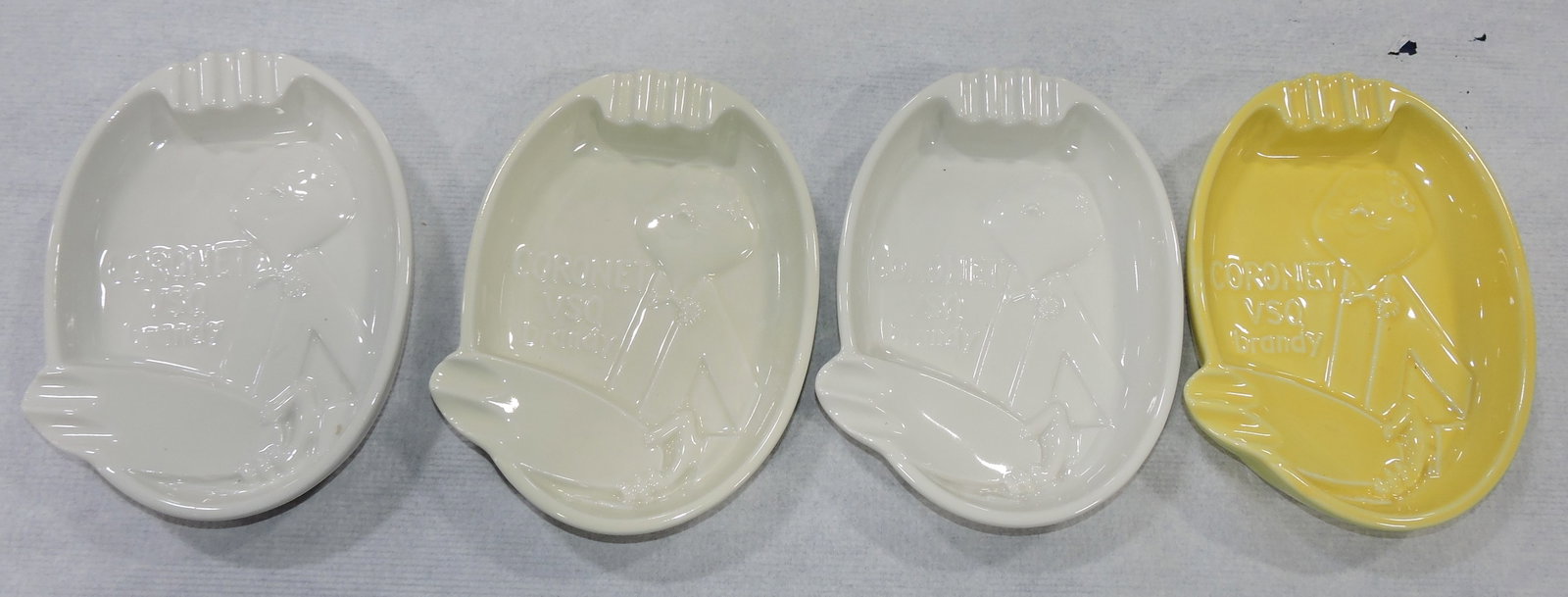 Hall China lot of 4 Coronet VSQ Brandy: ashtrays