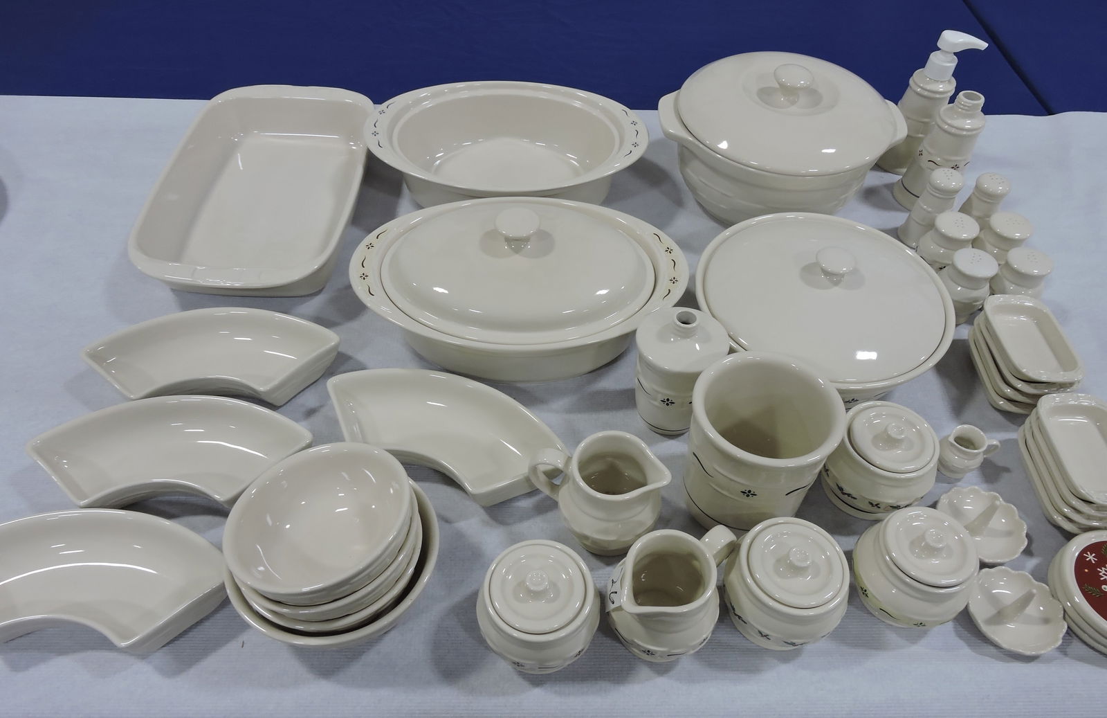 Hall China Longaberger lot of 43 pcs (1 of 1)
