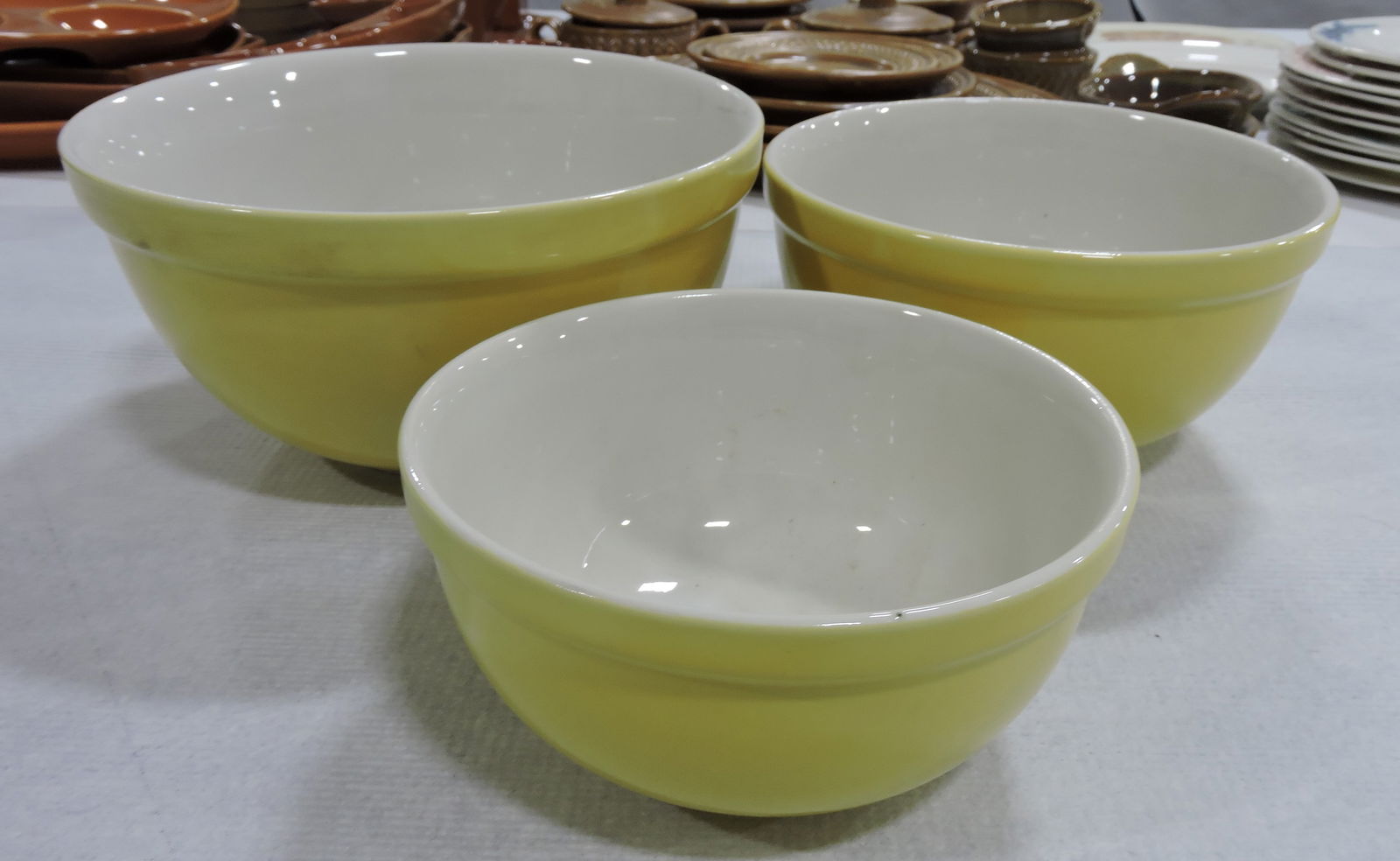 Hall China 3 pc mixing bowl set, yellow (1 of 1)