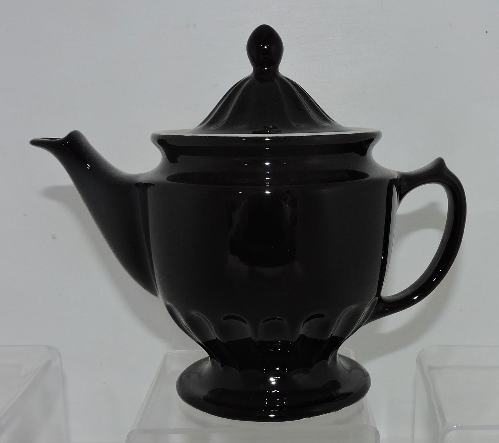 Hall China Centennial teapot (1 of 1)