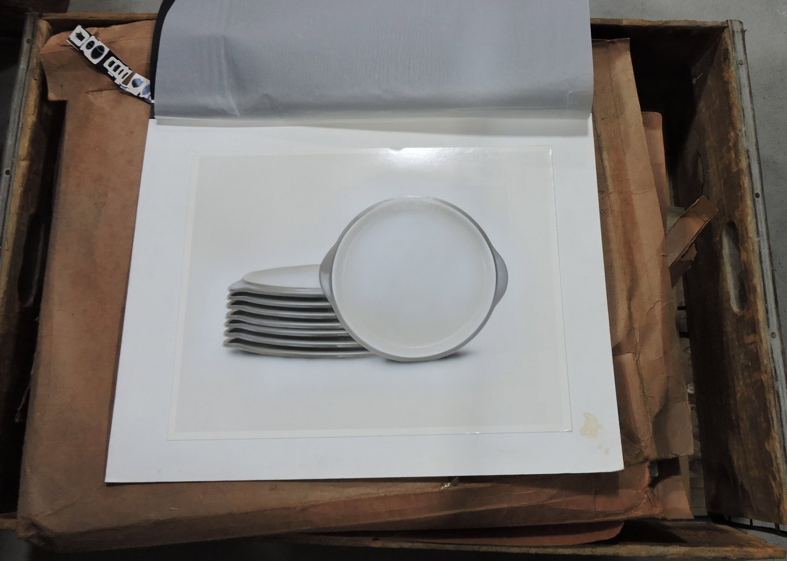 Hall China lot of product photos in wooden: dish crate