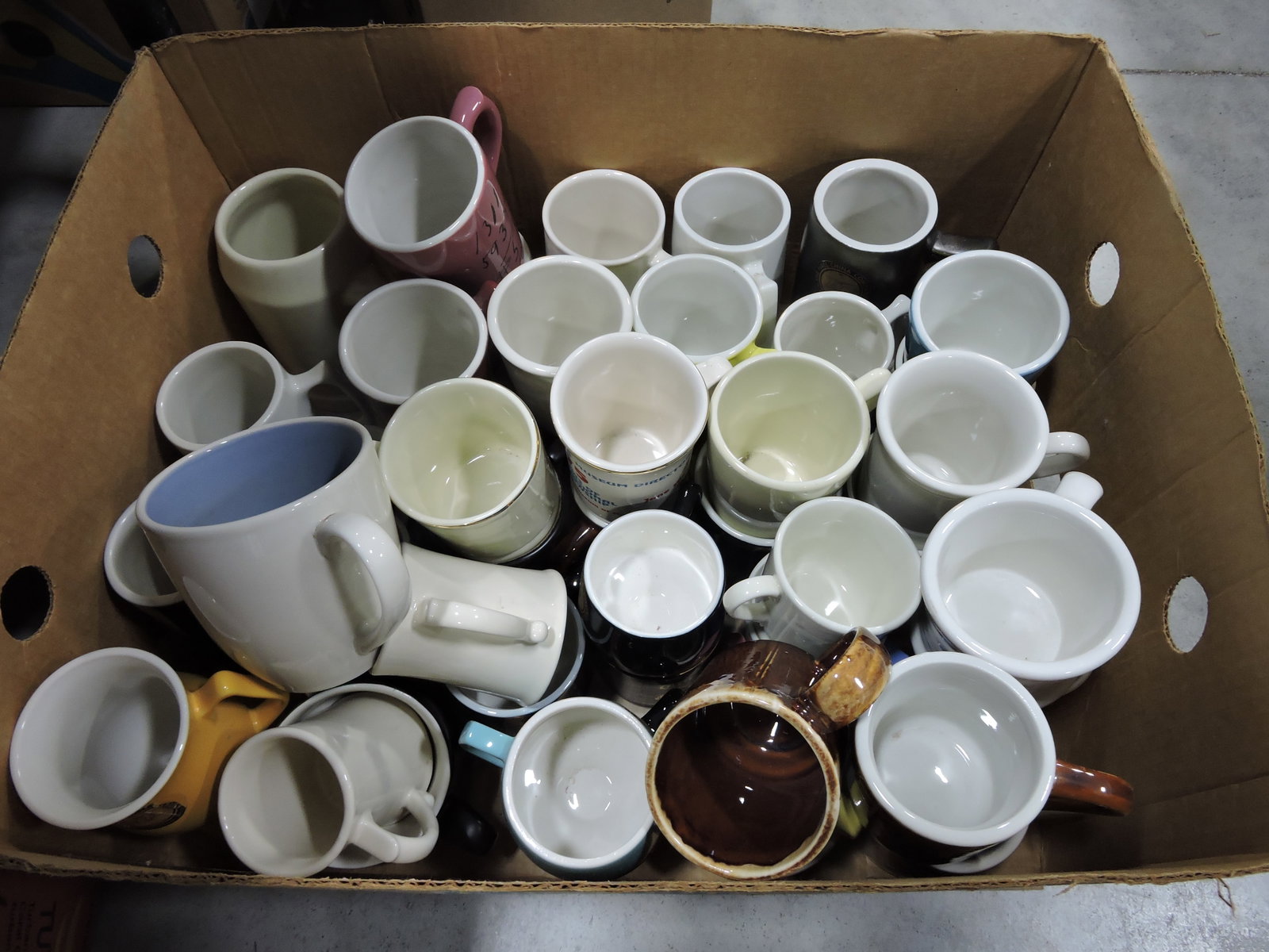 Hall China box of mugs & cups: .