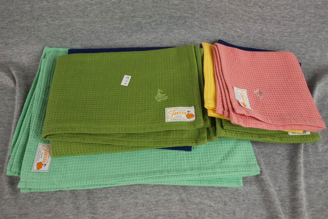 Fiesta lot of 5 dish towels and dish cloths: Fiesta lot of 5 dish towels and dish cloths