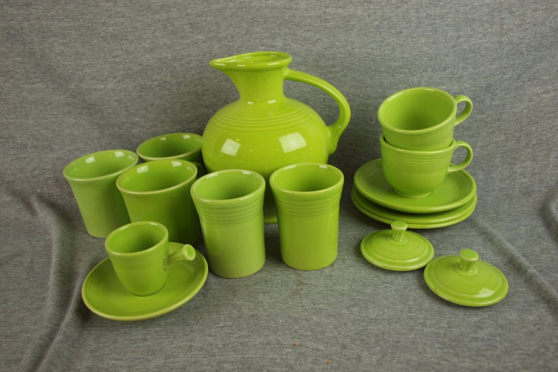 Fiesta chartreuse lot of 13 pieces: Fiesta chartreuse lot of 13 pieces