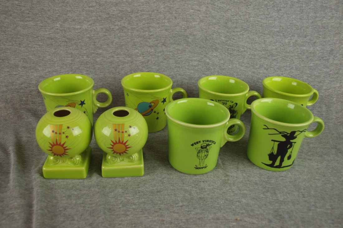 Fiesta chartreuse lot of 8 pieces with decals: Fiesta chartreuse lot of 8 pieces with decals