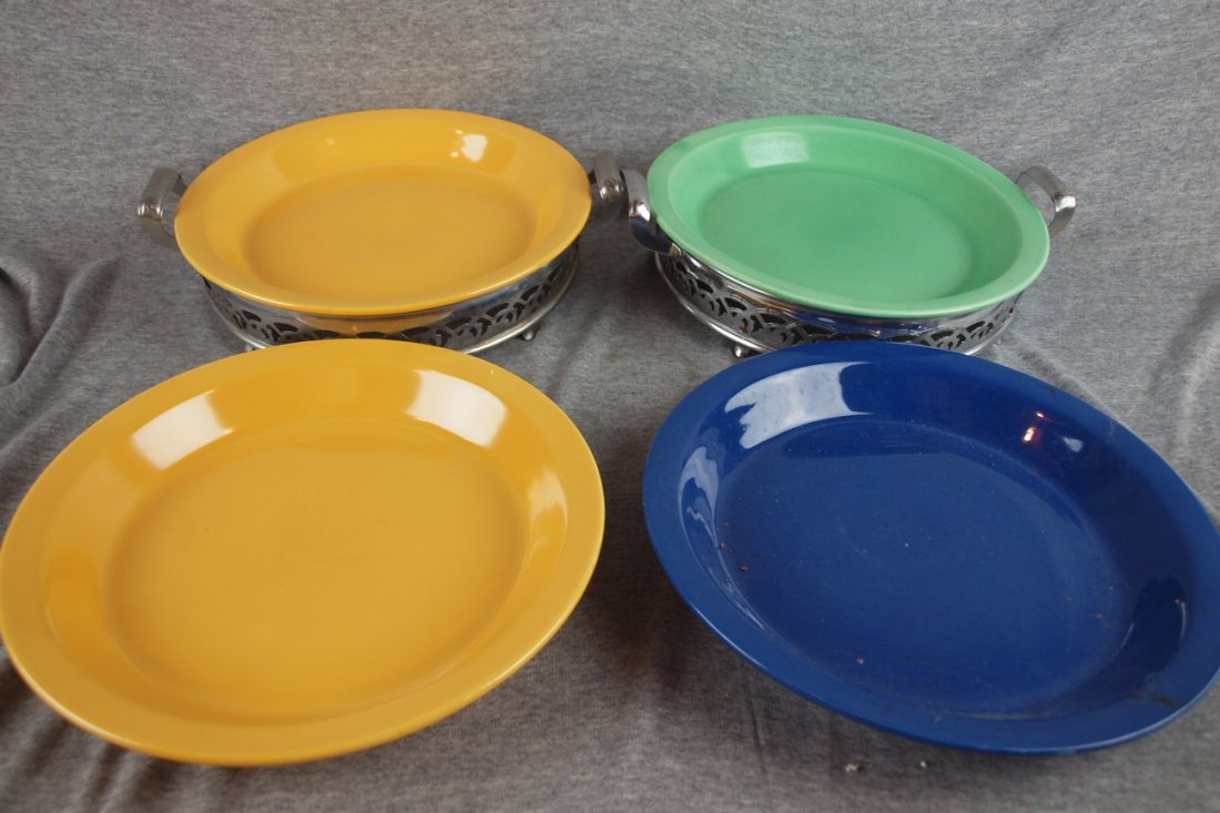 Fiesta Kitchen pie plate group - 2 yellow, cobal: Fiesta Kitchen pie plate group - 2 yellow, cobalt and green, 2 metal holders