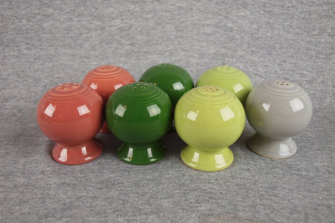 Fiesta shaker group - pair rose, forest green an: Fiesta shaker group - pair rose, forest green and chartreuse, single gray
