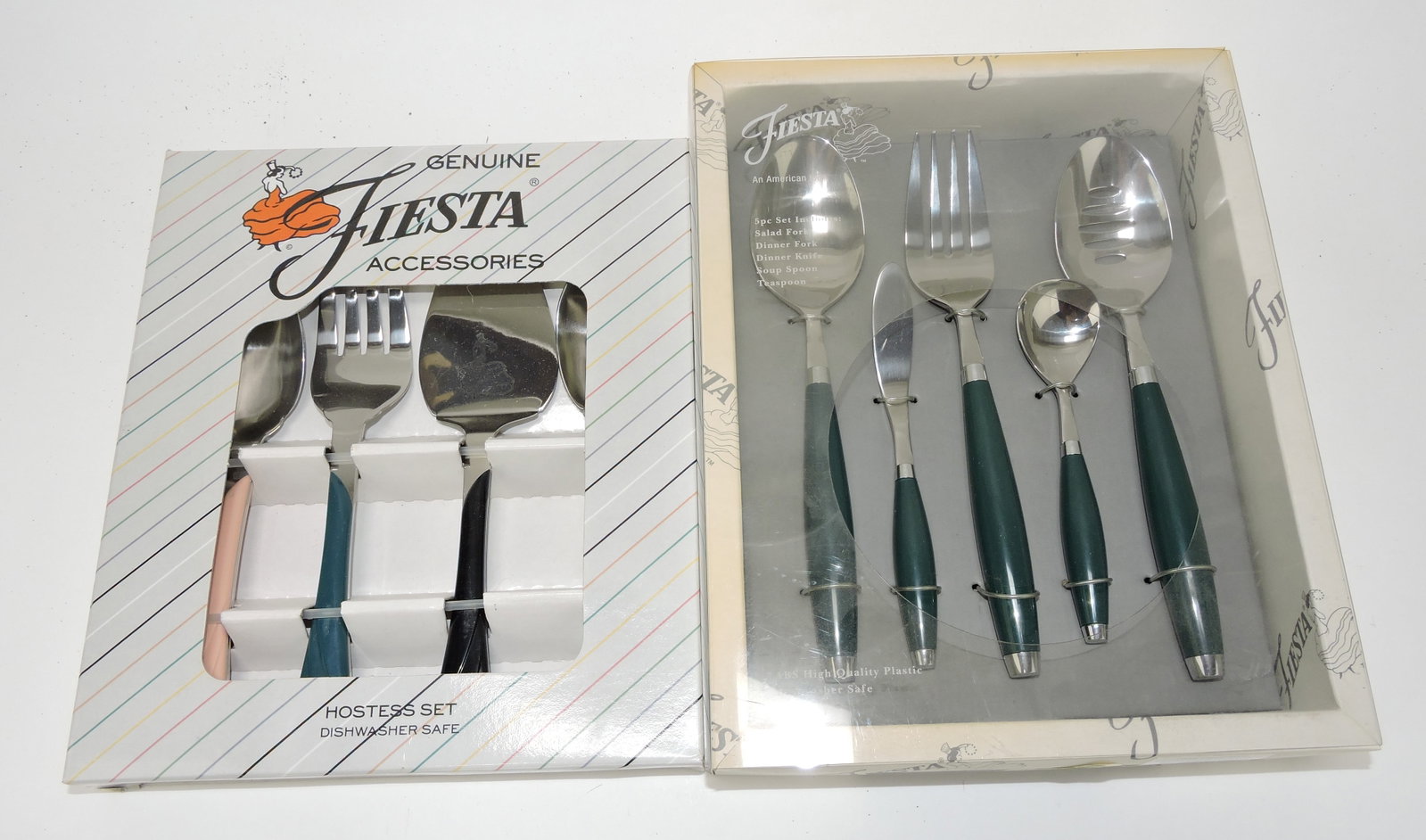 Fiesta Post 86 lot of flatware serving pieces: .
