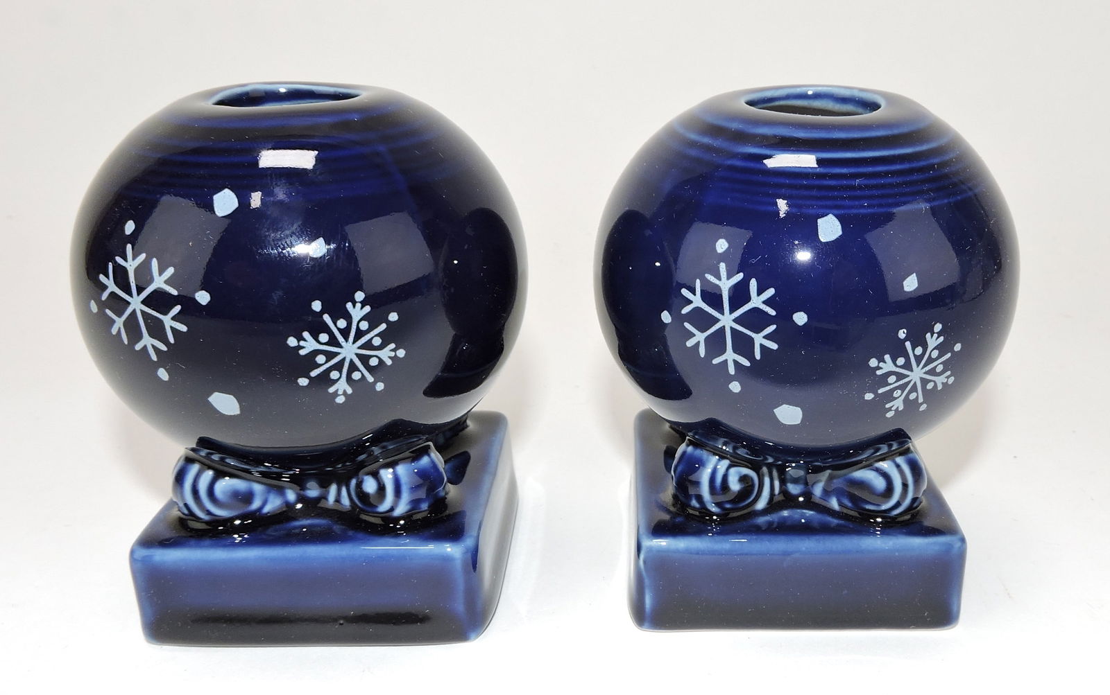 Fiesta Post 86 pair round candle sticks, (1 of 1)