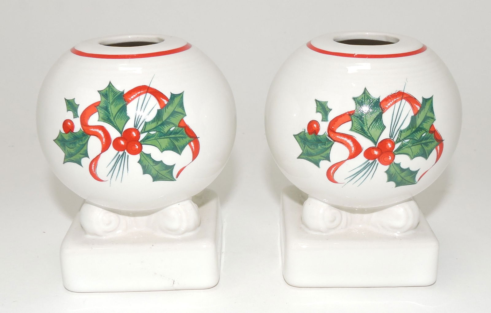 Fiesta Post 86 pair round candle sticks, (1 of 1)