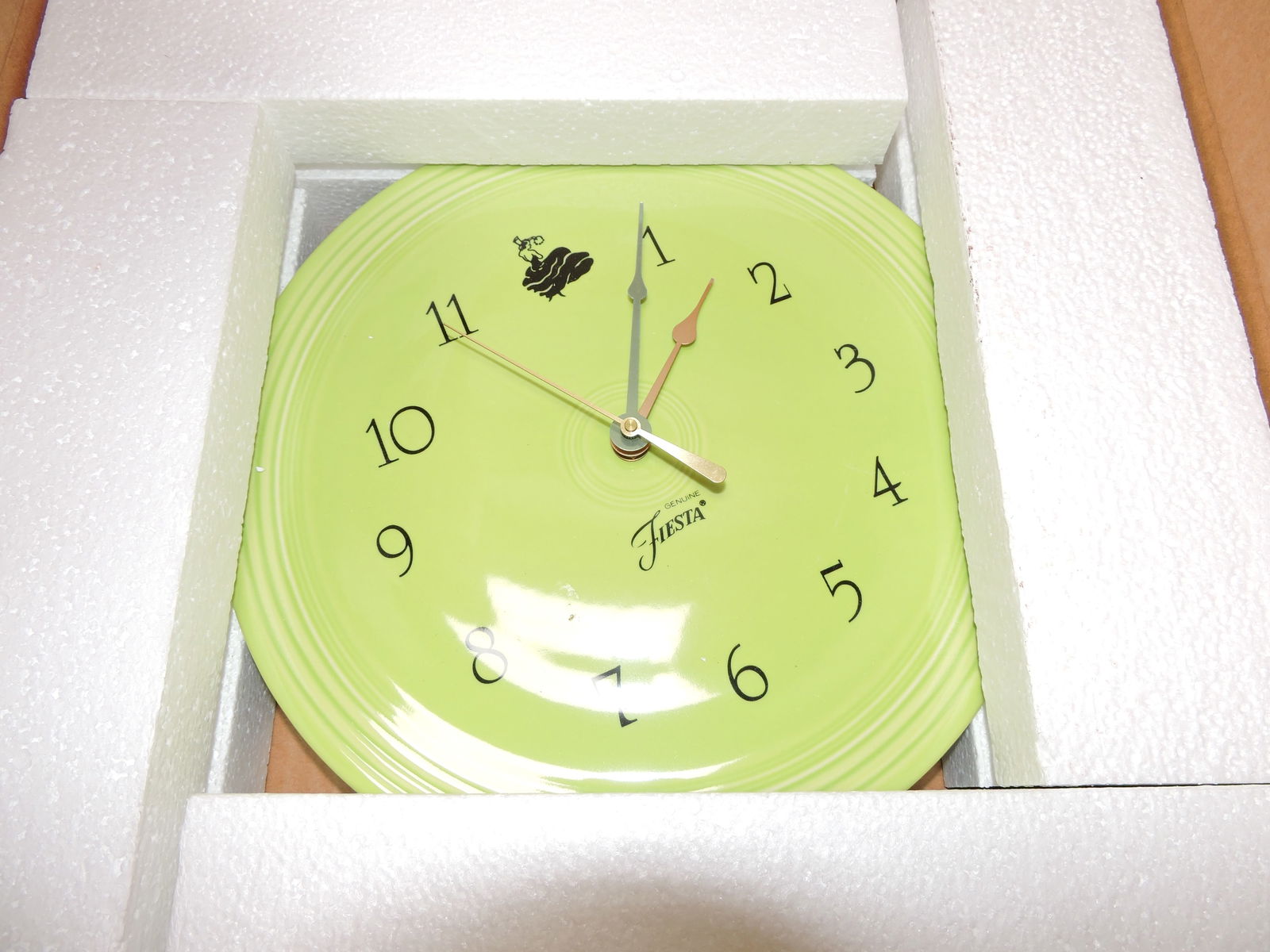 Fiesta Post 86 plate clock, chartreuse, (1 of 1)