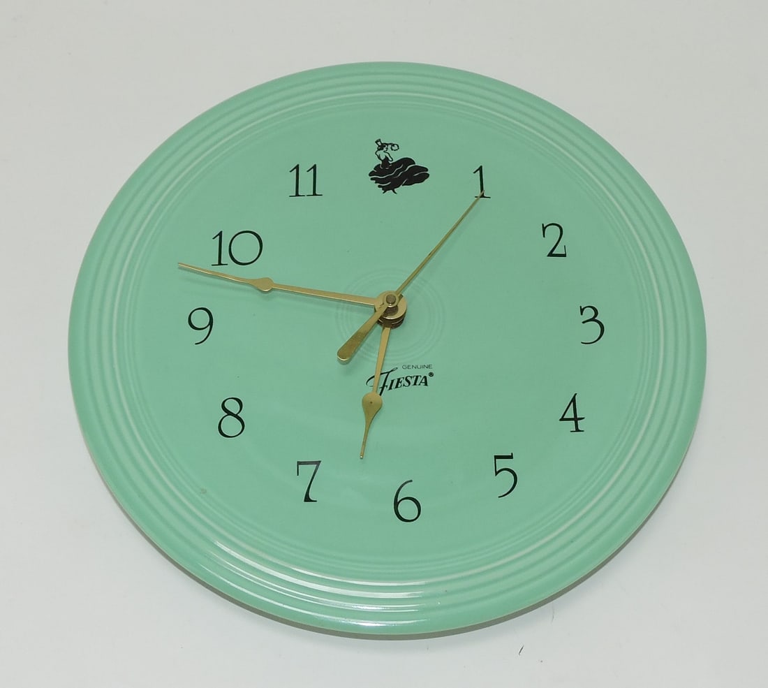 Fiesta Post 86 plate clock, seamist (1 of 1)