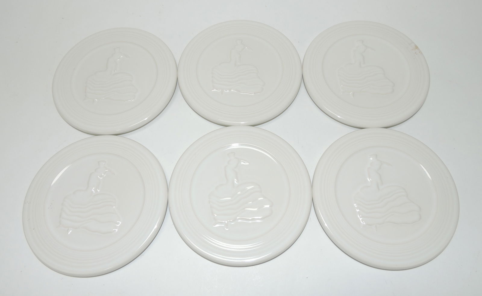 Fiesta Post 86 tea trivet with dancing lady (1 of 1)